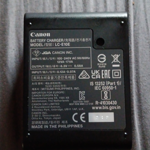 Canon battery charger - Picture 3 of 3